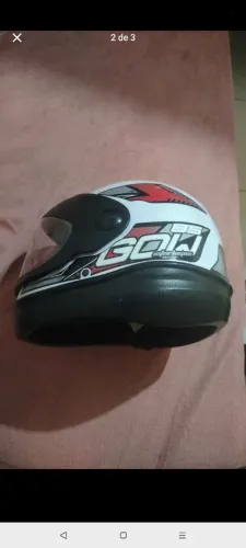 Capacete GOW SEMI-NOVO 