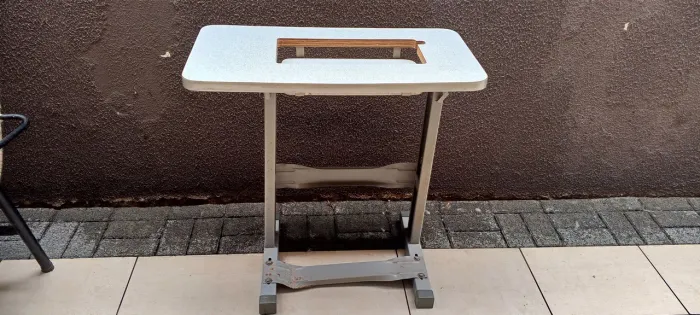 Mesa gabinete de costura