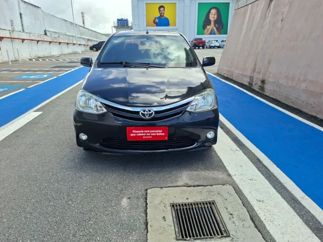 Toyota Etios XLS Sedan 1.5 Flex 16V 4P Mec. 2013