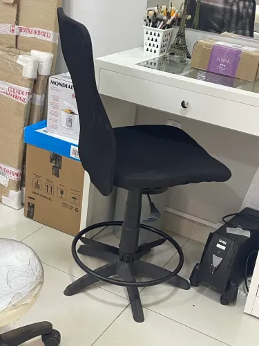 Cadeira de escritório giratória