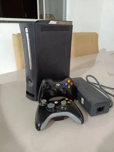 Xbox 360 Elite Aurora + 120gb + 2 Controles + Fonte Original Desbloqueado
