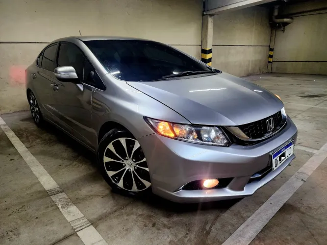 Honda Civic Sedan LXR 2.0 Flexone 16V Aut. 4P 2016