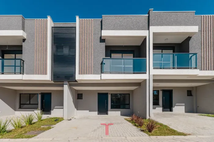 Sobrado com 3 dormitórios à venda, 98 m² por R$ 599.000,00 - Umbará - Curitiba/PR