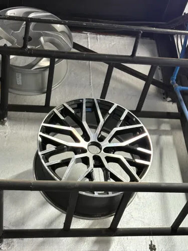 Roda Audi aro 20 Black diamantada.