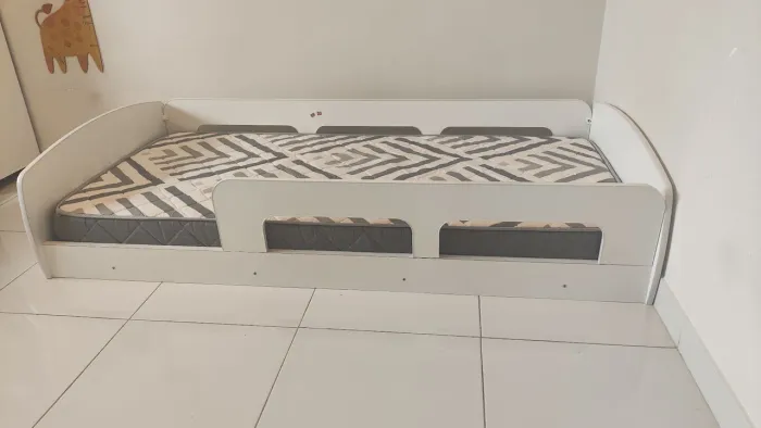 Cama montessoriana solteiro com colchão Ortobom