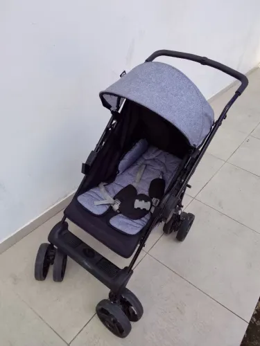 carrinho e bebê conforto