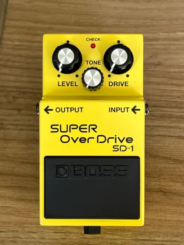 Boss SD1