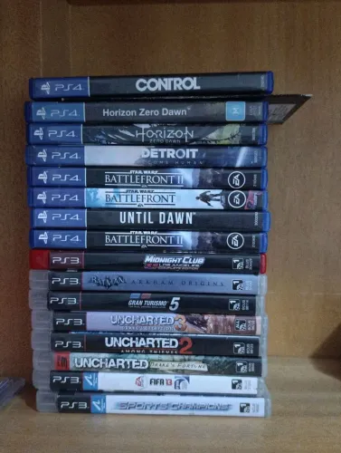 17 jogos - sendo 8 ps3 e 9 ps4