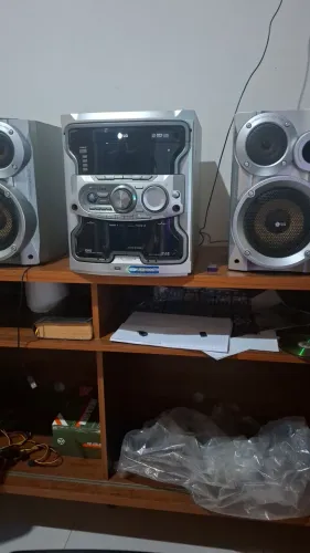 Vendo som lg