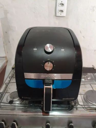 Fritadeira Airfryer 127V Itatiaia Zero Nunca usado, 290R$