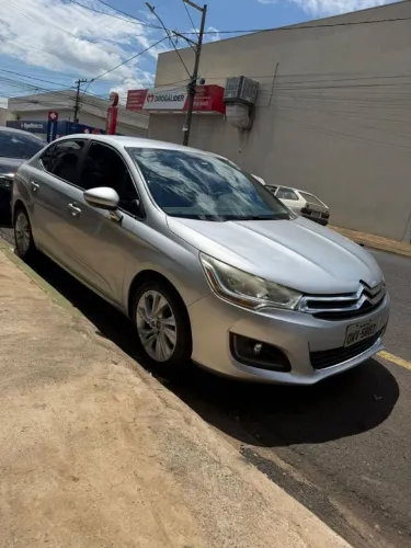 Citroen C4 Lounge Tendance 2.0 Flex 4P Mec. 2014