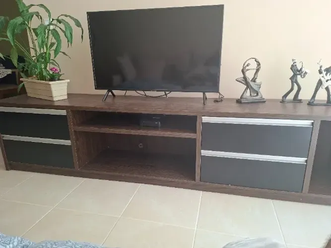 Rack para sala ou escritório 2,55m comprimento com 4 gavetas