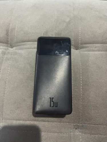 power bank da Baseus de 30.000 mAh e 15W