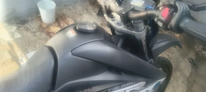 Lander moto com recibo em branco 