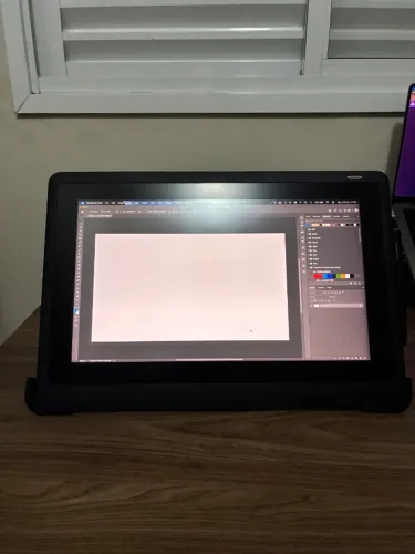Mesa Digitalizadora Cintiq DTK 1660 em bom estado