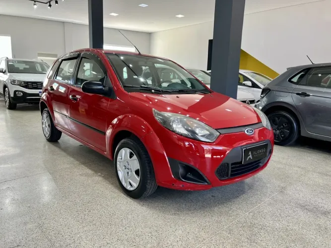 Ford Fiesta 1.0 Rocam SE Plus Hatch 8V Flex 4P Manual 2013