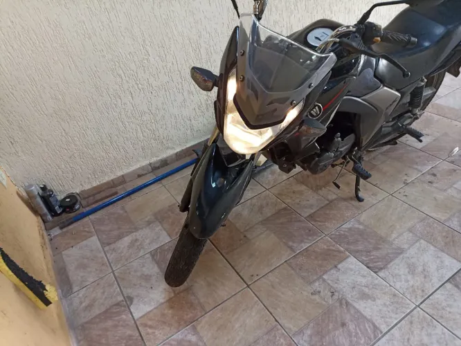 Moto em bom estado