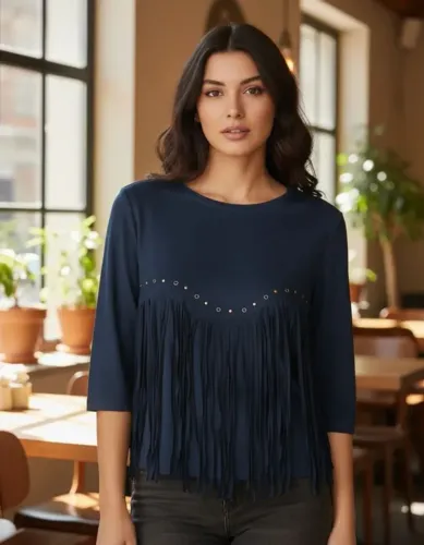 Blusa de suede azul-marinho, mangas 3/4 e franjas - tam P - Fiya Lady