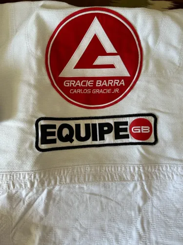 Kimono Gracie Barra Raro EQUIPE A2