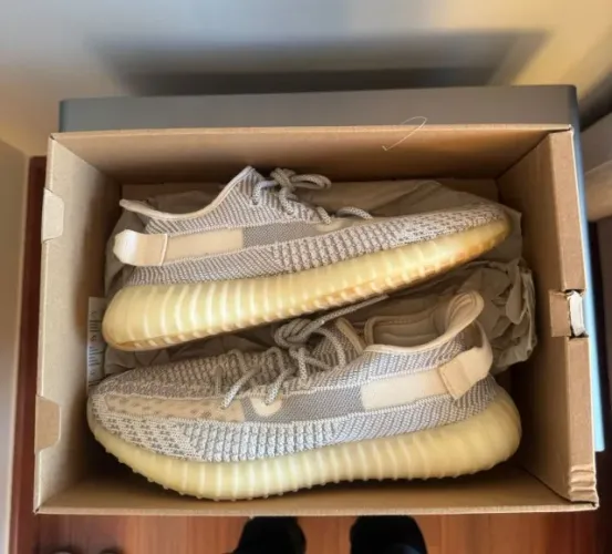 Yeezy 350 V2-Static