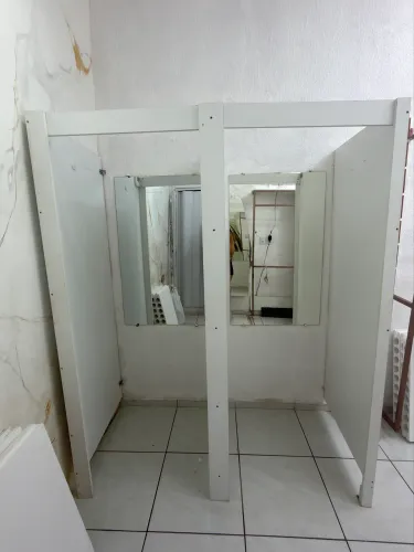 2 provadores e 2 espelhos