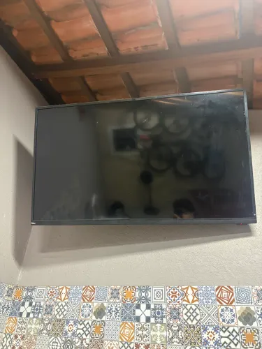 TV Philco Smart TV 43? LED + suporte de tv