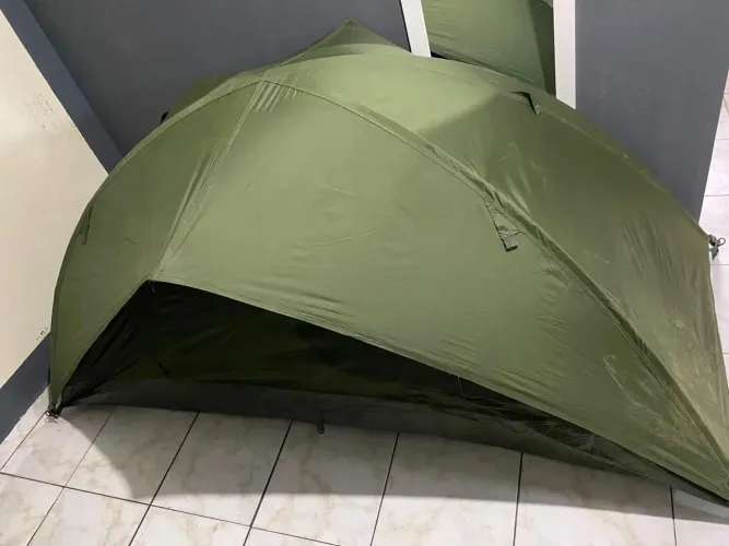Barraca de Acampamento Verde Semi-Nova - R$ 250 (Pronta pra Vender)