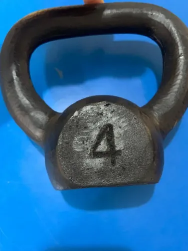 Kettlebell 4kg novo peso de academia de ferro para treino funcional