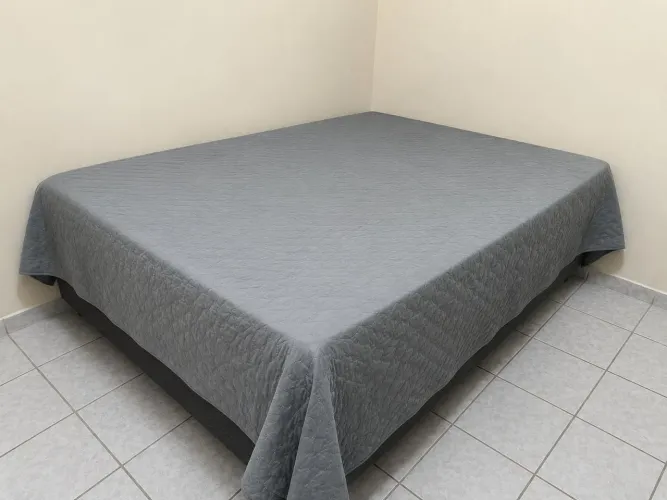 Vende-se cama de casal 