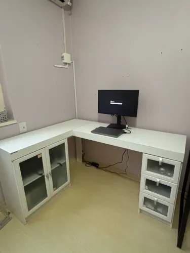 Escrivaninha em L 1,60 x 1,20