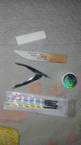 Vendo esses produtos para fazer unha