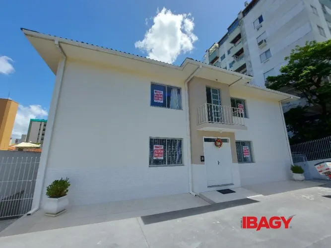 Excelente Kitnet 1 dormitório(s) em Trindade - Florianópolis