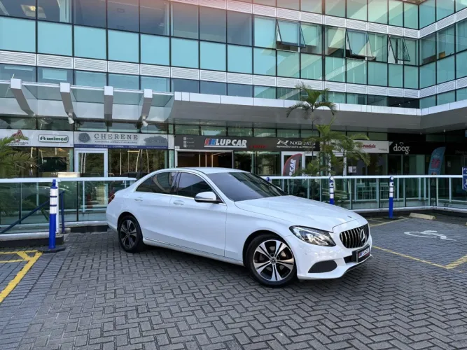 Mercedes-Benz C-180 CGI Avant. 1.6/1.6 Flextb 16V Aut. 2018