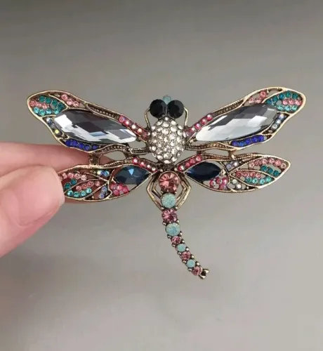 Broche de Libélula Pedras Coloridas (novo)