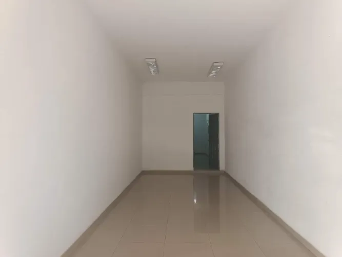 Sala Comercial em Avenida Movimentada!