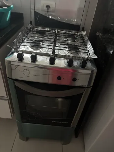 Fogão 4 bocas inox continental em perfeito estado 