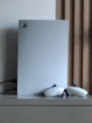 PS5 com 2 terabytes de armazenamento mais 2 controles por placa de vídeo 