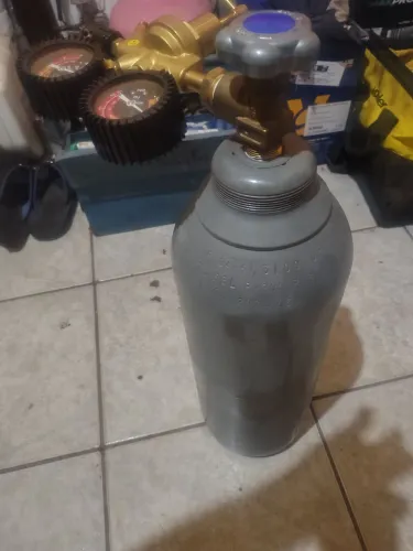 Cilindro de Nitrogênio 7L com regulador de alta pressão