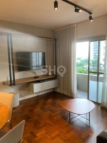 OPORTUNIDADE LOCAÇÃO Apartamento com 2 Dormitórios | 72m² | 1 Vaga | Varanda | Rua Tranqui