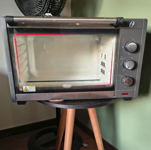 Forno Oster 45L (Funciona, mas ver descrição)