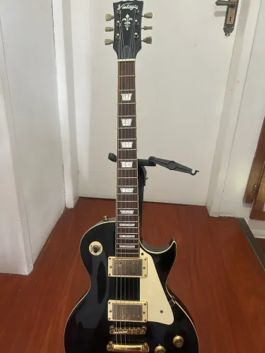 Guitarra Vintage V100