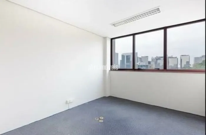 Sala comercial, sua oportunidade no coração do Morumbi