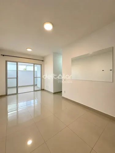 Apartamento área privativa com 3 quartos (1 suíte) e uma vaga coberta para locação, Planal