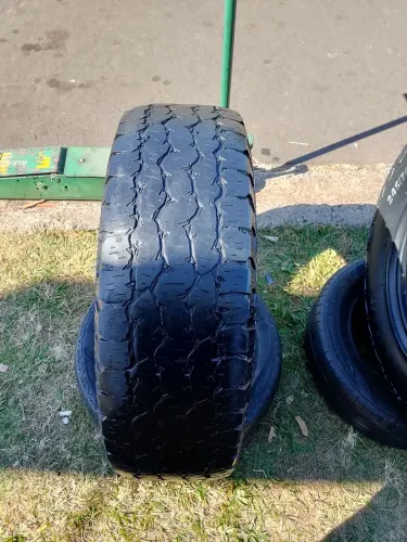 Pneu aro 16 245/70R16