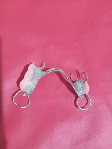 Tô vendendo uma prótese de aço por 60,00 enteressados me chame no zap *5