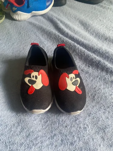 Pode de sapatos infantis tamanho 20/21