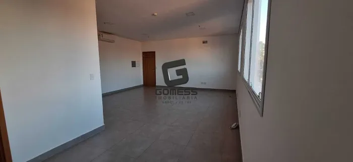 Sala comercial à venda no bairro Jardim Palma Travassos - Ribeirão Preto/SP