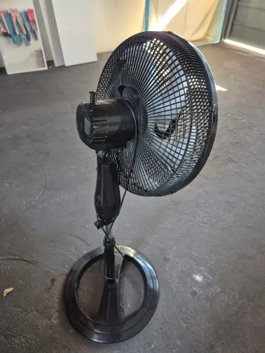 Ar-condicionado 9Mil BTUs- TV 32 Smart-Ventilador