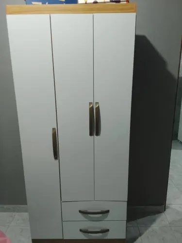 Guarda roupa pra vende em Caruaru bairro Vassoural