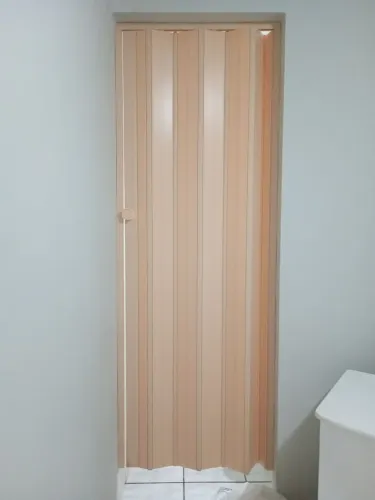 Porta PVC sanfonada